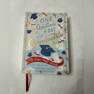 One Question A Day For Graduates: A Four-Year Journal Soft Cover Book